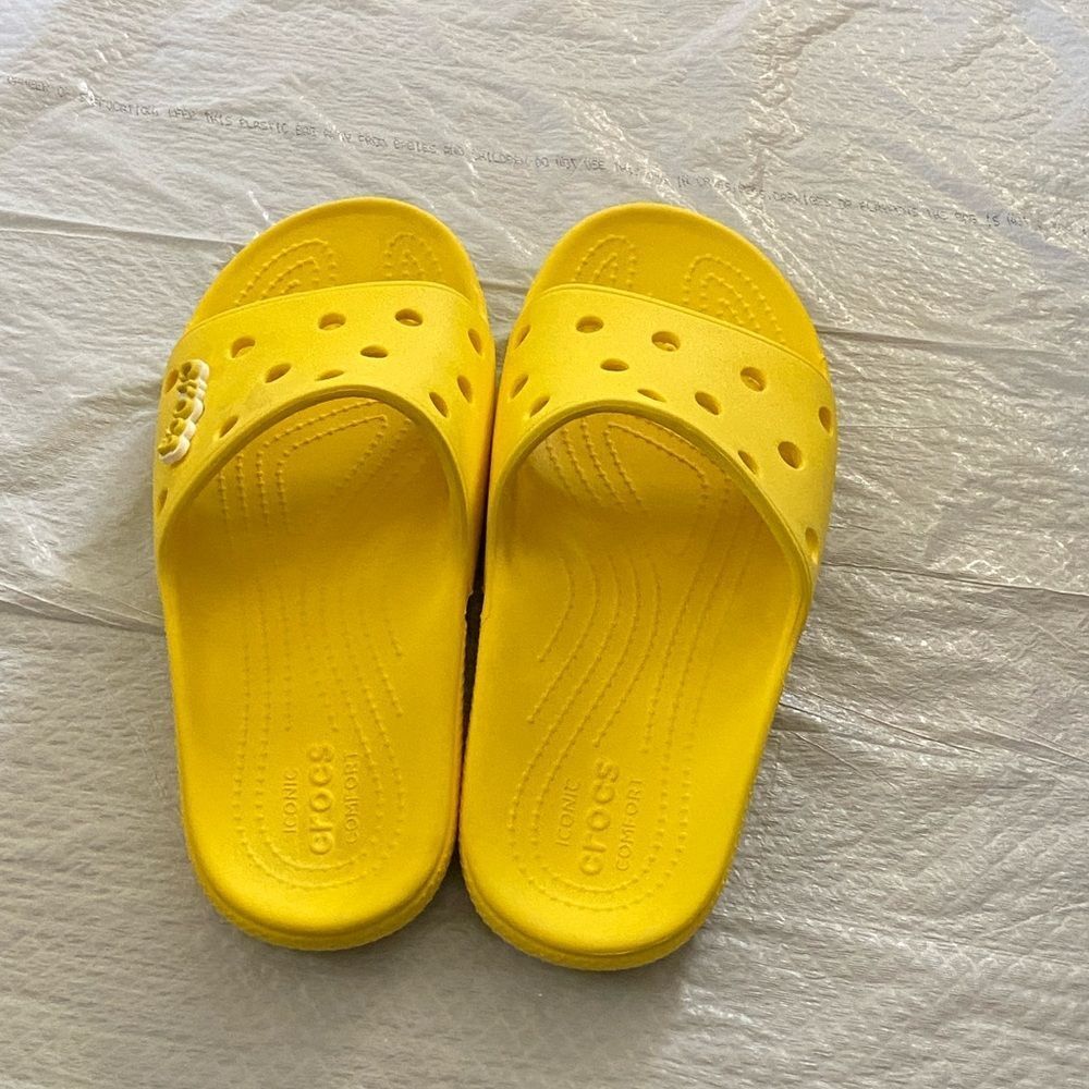Crocs Unisex Yellow Slide Sandals Size W 10 M 8 - Picture 4 of 8